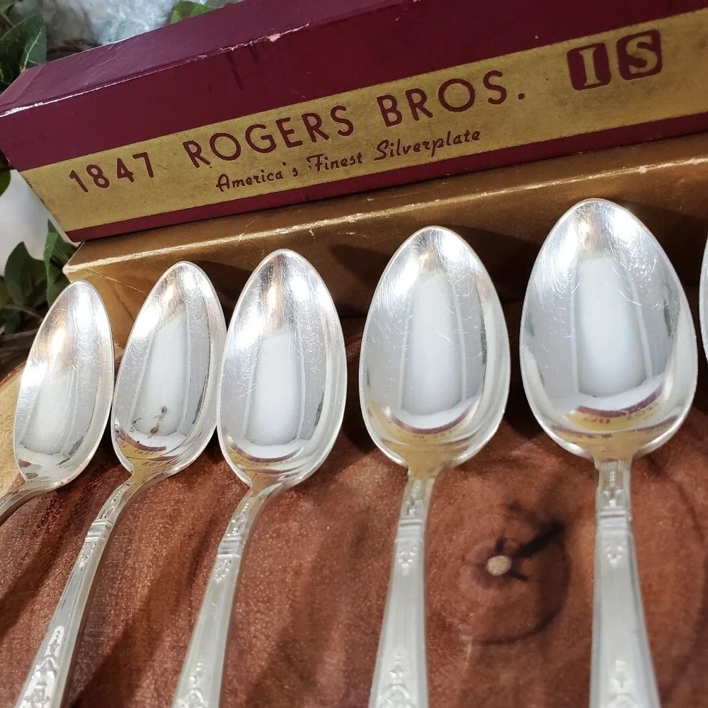 Antique Rare Six Spoons -‎ 1847 Rogers Brothers America's Finest Silverplate  IS